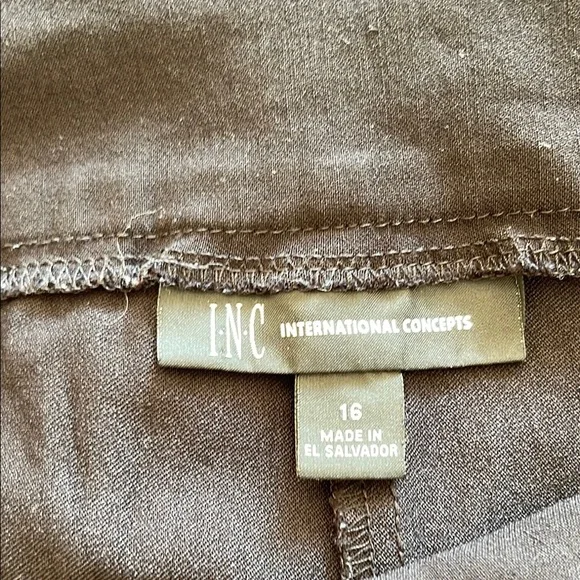 INC International Concepts Black Shorts Tailored Fit - Picture 2 of 7